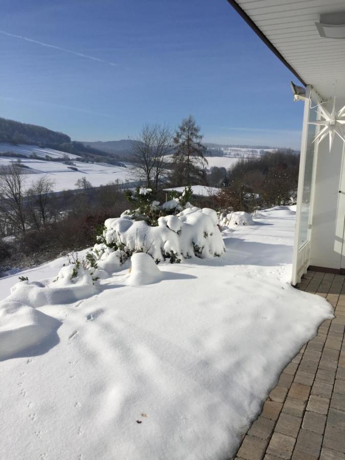 Idyllisch Wohnen Im Weserbergland - Bungalow Mit Phantastischer Aussicht Fuer 4 Personen Polle Eksteriør bilde