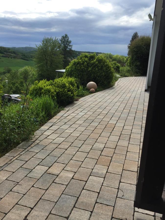 Idyllisch Wohnen Im Weserbergland - Bungalow Mit Phantastischer Aussicht Fuer 4 Personen Polle Eksteriør bilde
