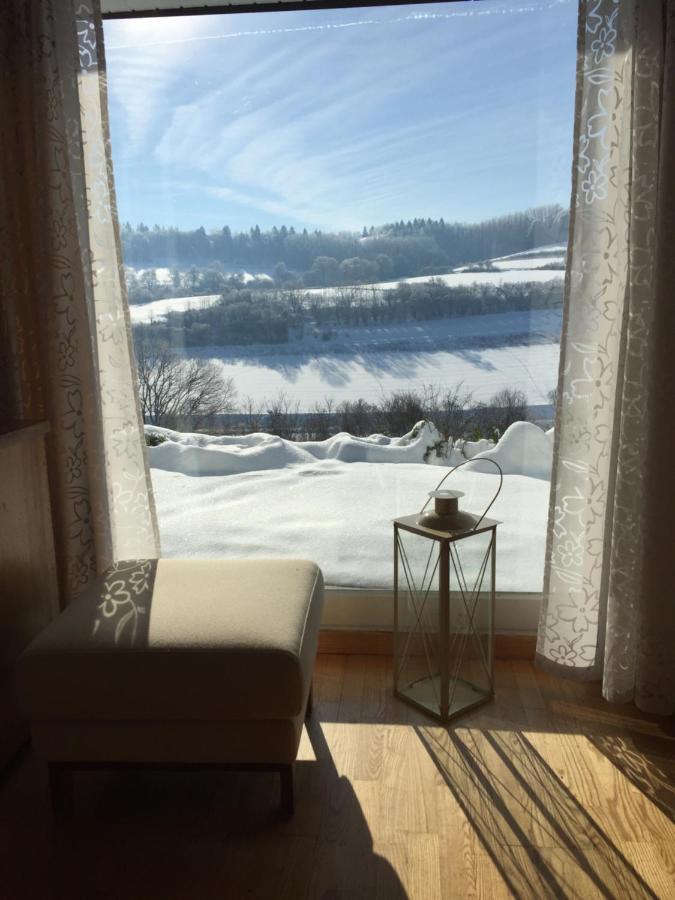 Idyllisch Wohnen Im Weserbergland - Bungalow Mit Phantastischer Aussicht Fuer 4 Personen Polle Eksteriør bilde