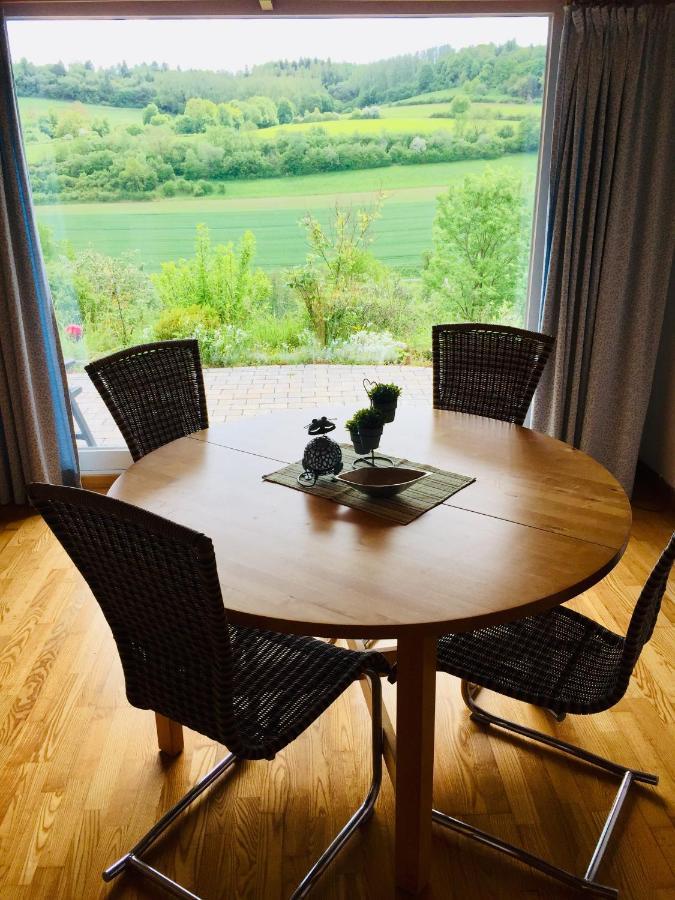 Idyllisch Wohnen Im Weserbergland - Bungalow Mit Phantastischer Aussicht Fuer 4 Personen Polle Eksteriør bilde